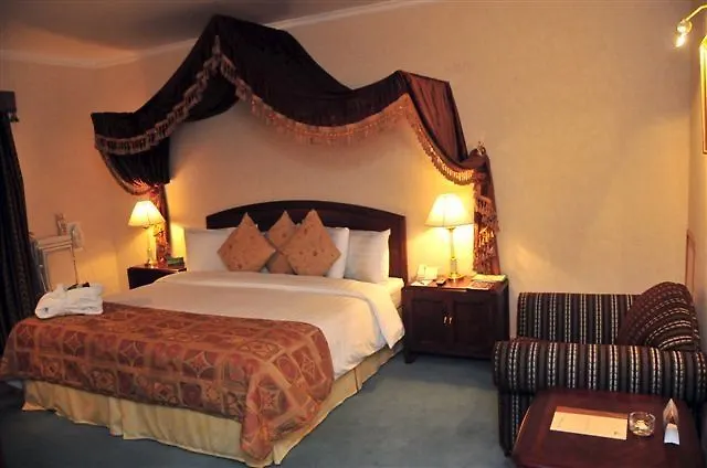 Hotel Holiday International Schardscha